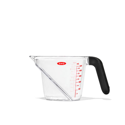 ถ้วยตวง มองปริมาณได้จากมุมบน ขนาด 500 มล. รุ่น japan| OXO GG Angled Measuring Cup  500 ml.